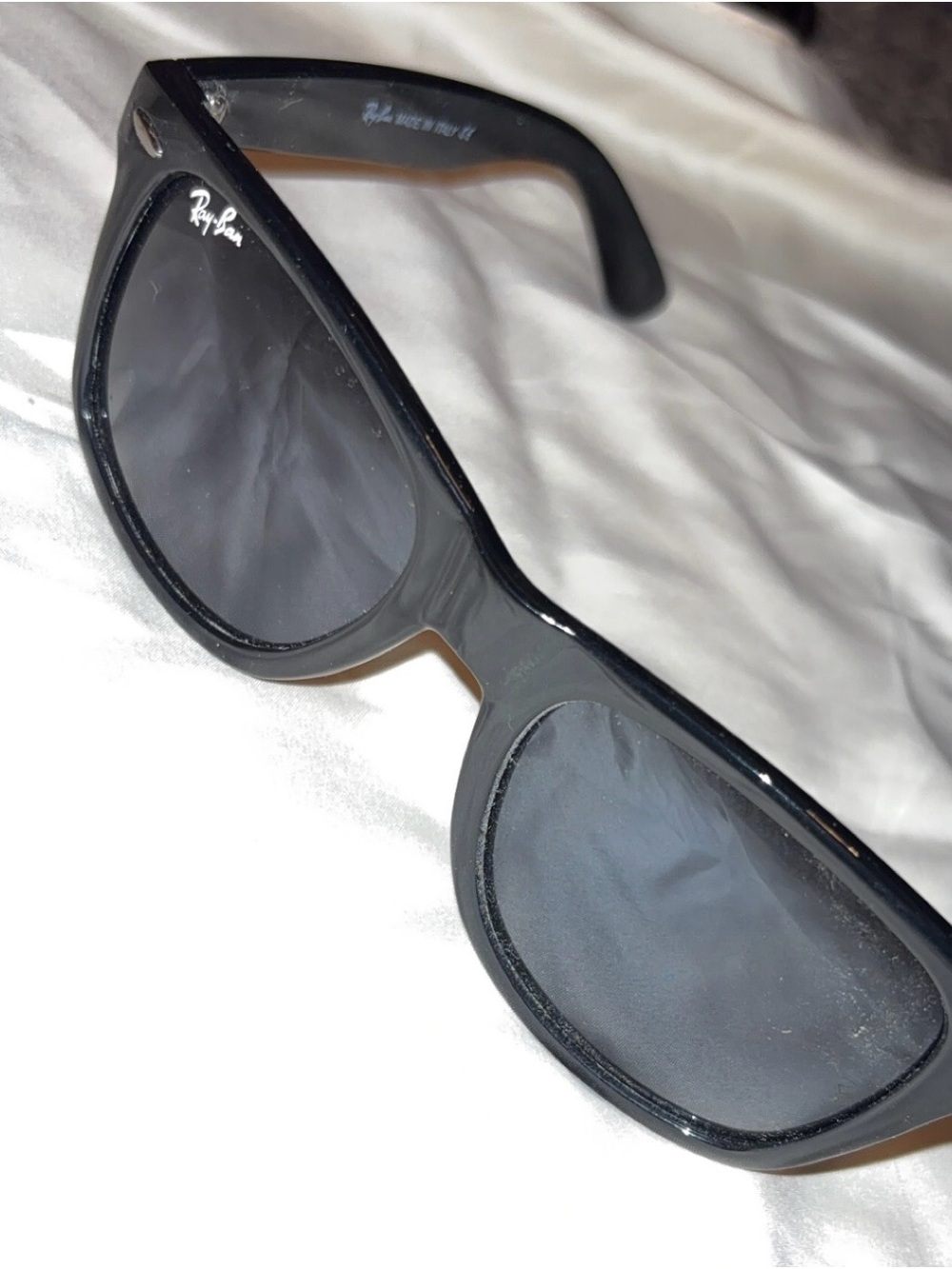Ray-Ban Women's Black Frame Sunglasses with Dark Lenses